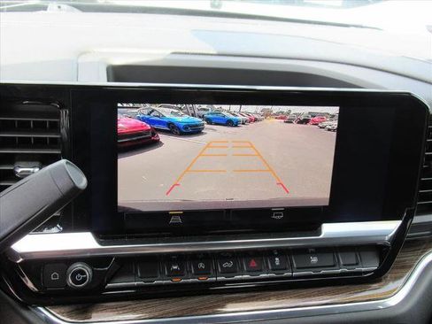 Used 2024 Chevrolet Silverado 1500 LT image 25