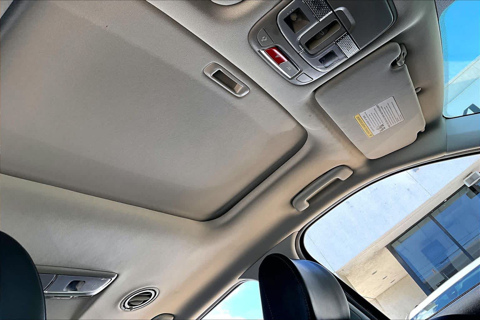 Used 2025 Kia Telluride S AWD/4WD image 14