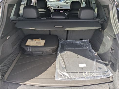 New 2025 Porsche Cayenne S image 23