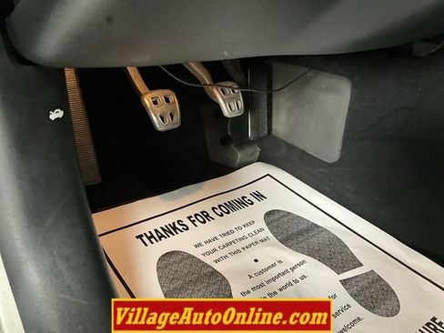 Used 2000 Chevrolet Corvette Convertible image 17