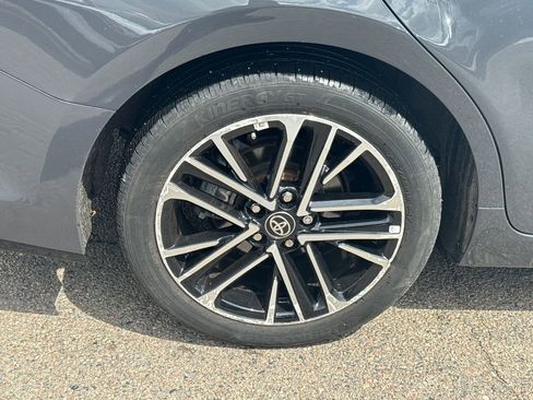 Used 2025 Toyota Camry XLE image 38