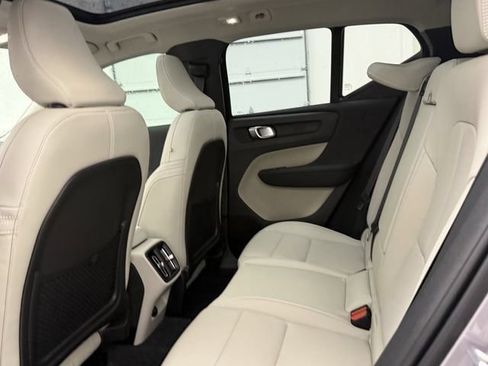 New 2026 Volvo XC40 B5 Ultra w/ Protection Package Premier AWD/4WD image 25