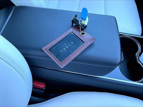 Used 2019 Tesla Model 3 Long Range image 16