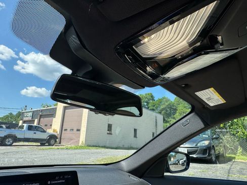 Used 2017 BMW 530i xDrive image 26