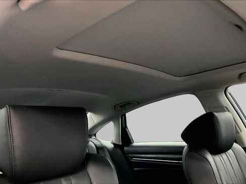 Used 2021 Honda Accord Touring image 13