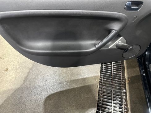 Used 2007 Pontiac Solstice Convertible w/ Convenience Package image 21