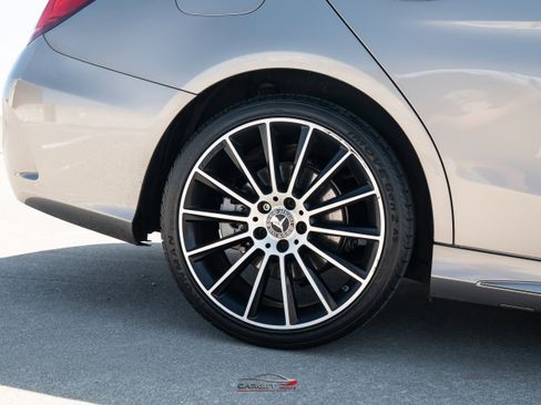 Used 2019 Mercedes-Benz C 300 Sedan image 7