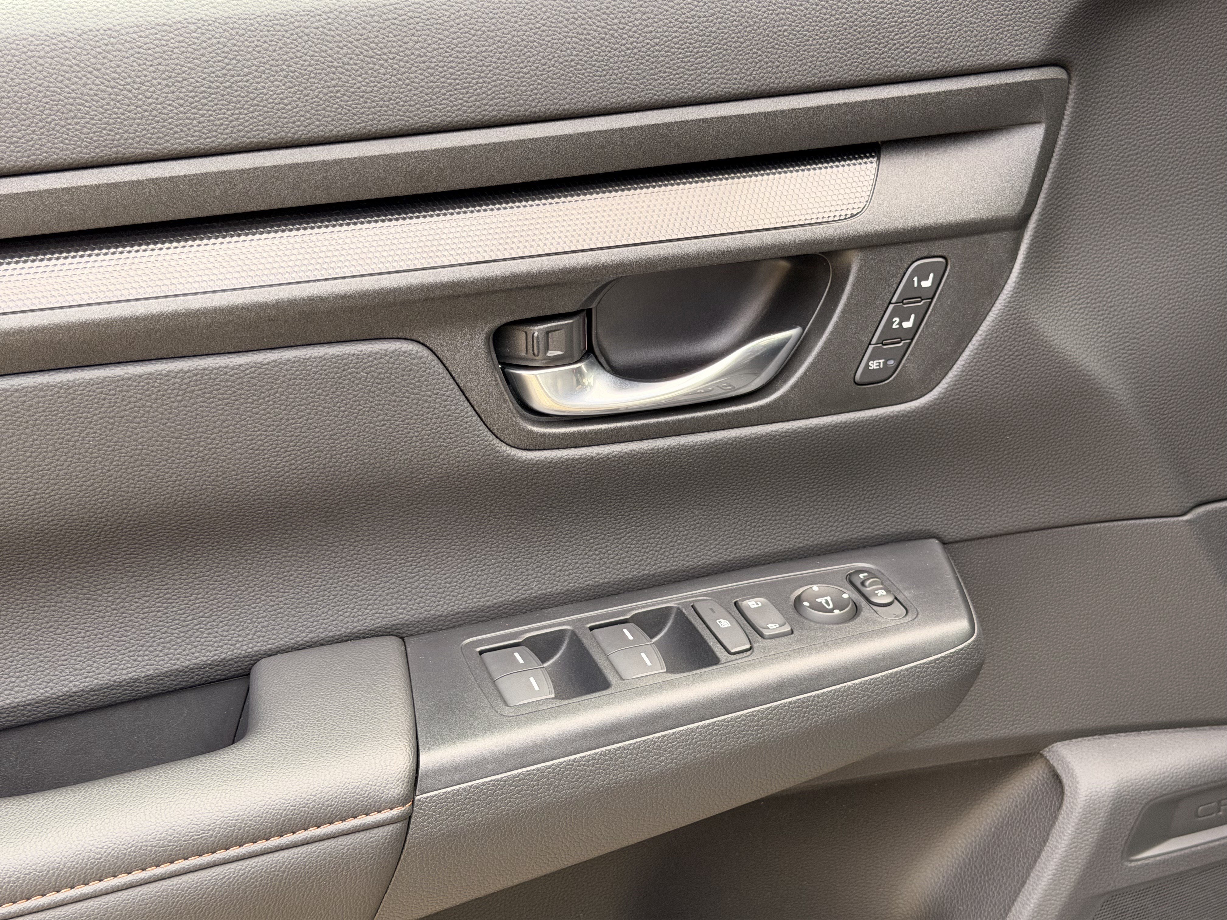 Used 2026 Honda CR-V Sport-L image 11