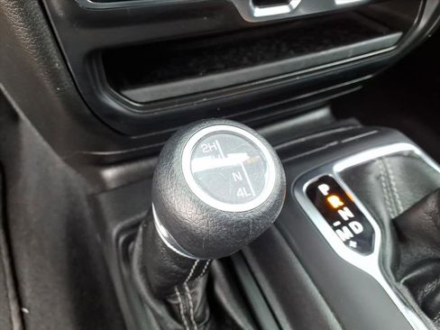 Used 2021 Jeep Gladiator Overland AWD/4WD image 40