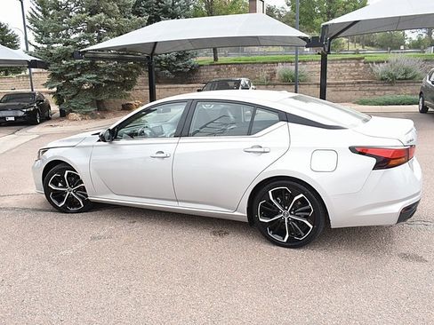 Certified 2023 Nissan Altima 2.5 SR image 6