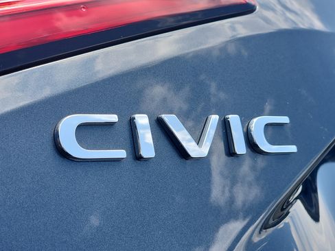 Used 2025 Honda Civic Sport image 29