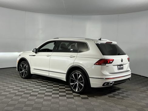 Used 2022 Volkswagen Tiguan SEL R-Line image 9