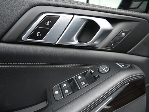 Used 2023 BMW X5 xDrive40i image 17