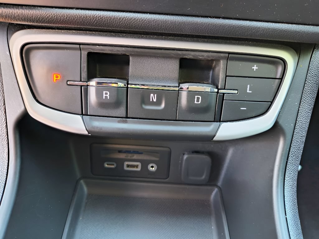 Used 2023 GMC Terrain SLT FWD image 19