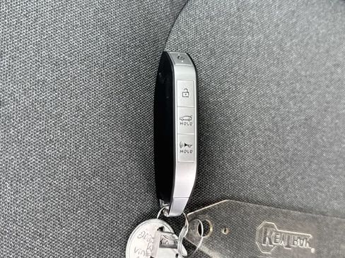 Used 2025 Kia K4 FWD image 27