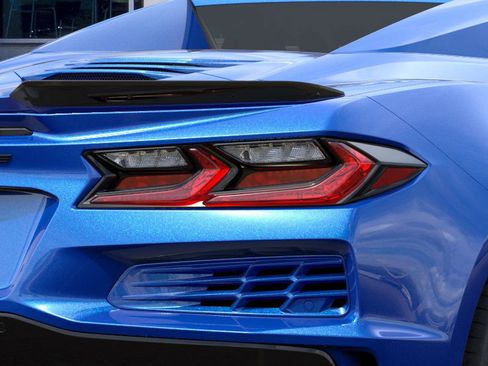 New 2025 Chevrolet Corvette E-Ray image 12