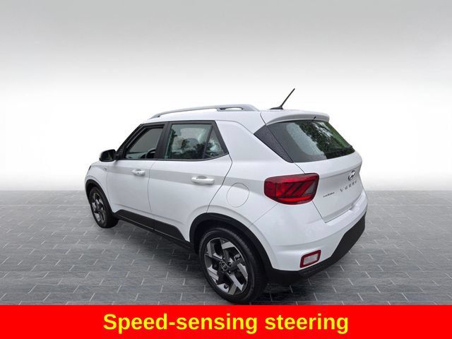 Used 2025 Hyundai Venue SEL FWD image 6