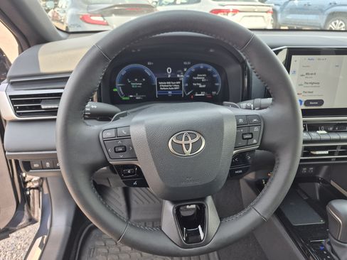 Used 2026 Toyota Camry XSE FWD image 9