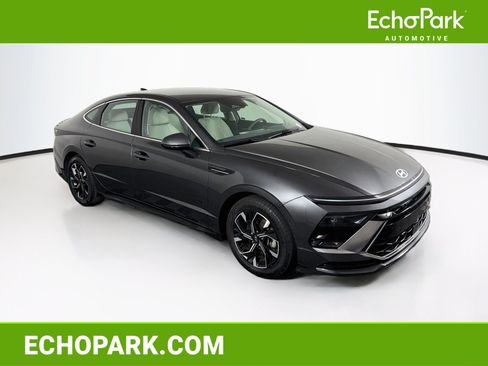 Used 2025 Hyundai Sonata SEL FWD image 1