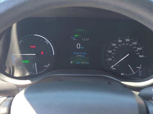 Certified 2024 Toyota Sienna LE image 9