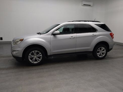 Used 2017 Chevrolet Equinox LT w/ Convenience Package image 2