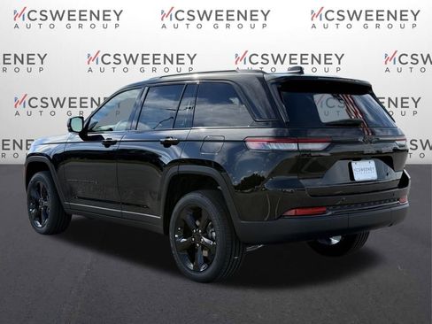 New 2025 Jeep Grand Cherokee Altitude RWD image 3