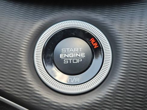 New 2025 Jeep Grand Cherokee L Laredo image 13