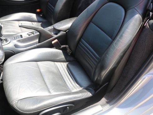 Used 2002 Porsche Boxster RWD image 32