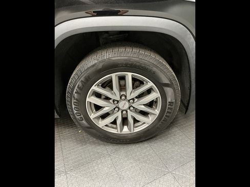 Used 2017 GMC Acadia SLE w/ Driver Alert Package I FWD image 40