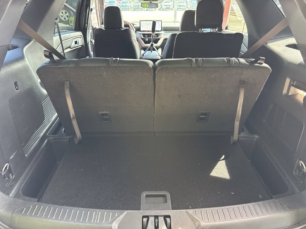 Used 2025 Ford Explorer ST-Line w/ Premium Package RWD image 13