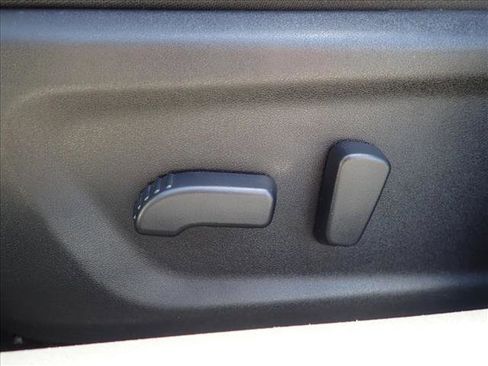 Used 2025 Nissan Altima 2.5 SV FWD image 11