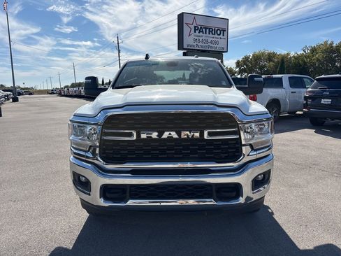Used 2023 RAM 3500 Big Horn w/ Level 1 Equipment Group image 9