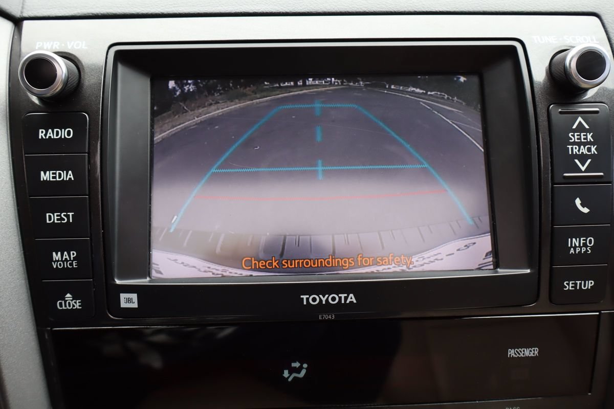 Used 2013 Toyota Sequoia Limited AWD/4WD image 39