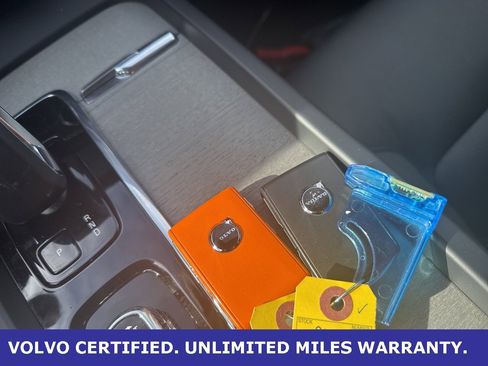 Certified 2025 Volvo XC60 B5 Plus image 27