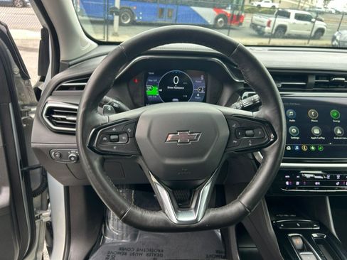 Used 2023 Chevrolet Bolt EUV LT w/ Convenience Package FWD image 14