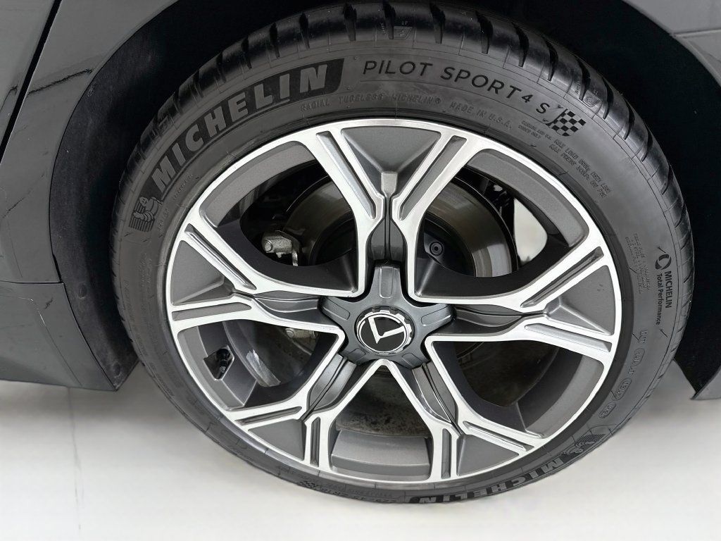 Used 2020 Kia Stinger GT-Line RWD image 29