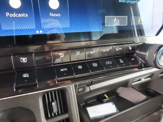 Used 2023 Chevrolet Brightdrop 600 w/ Active Safety Package 2 AWD/4WD image 32
