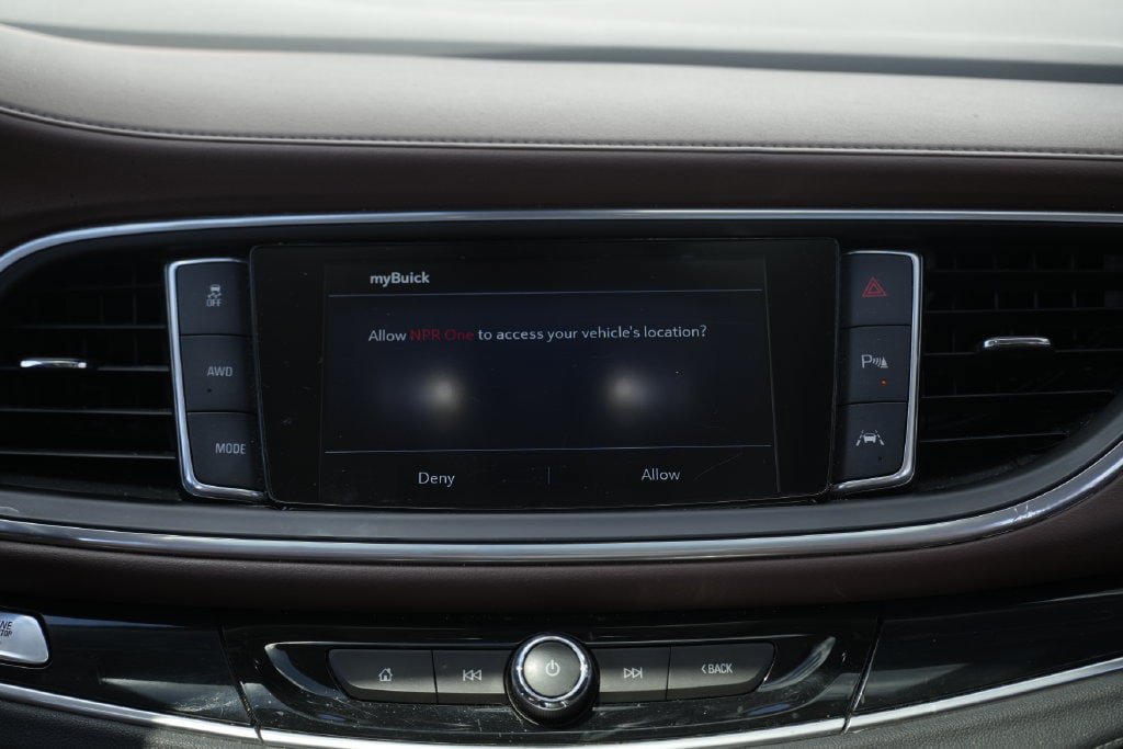 Used 2020 Buick Enclave Avenir w/ Avenir Technology Package AWD/4WD image 43