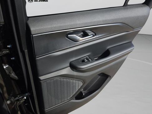 New 2025 Jeep Grand Cherokee Altitude RWD image 27