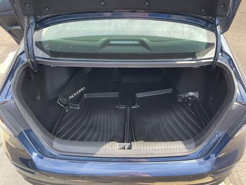 Certified 2025 Honda Accord SE image 17