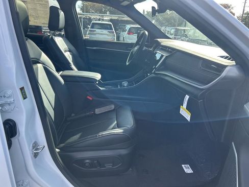 New 2026 Jeep Grand Cherokee L Limited image 24