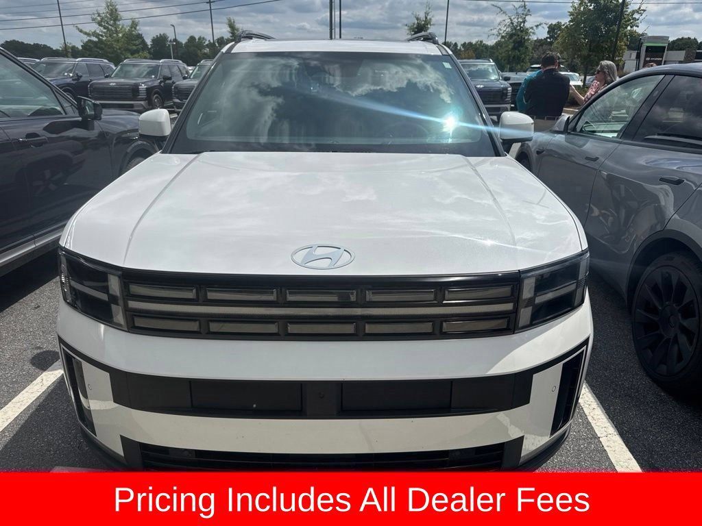Used 2024 Hyundai Santa Fe Limited AWD/4WD image 2