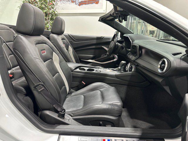 Used 2016 Chevrolet Camaro SS RWD image 60