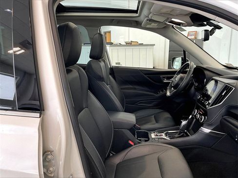 Used 2024 Subaru Forester Touring image 11