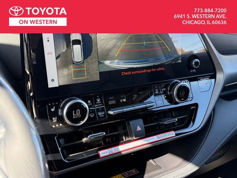 New 2025 Toyota Highlander Limited image 42