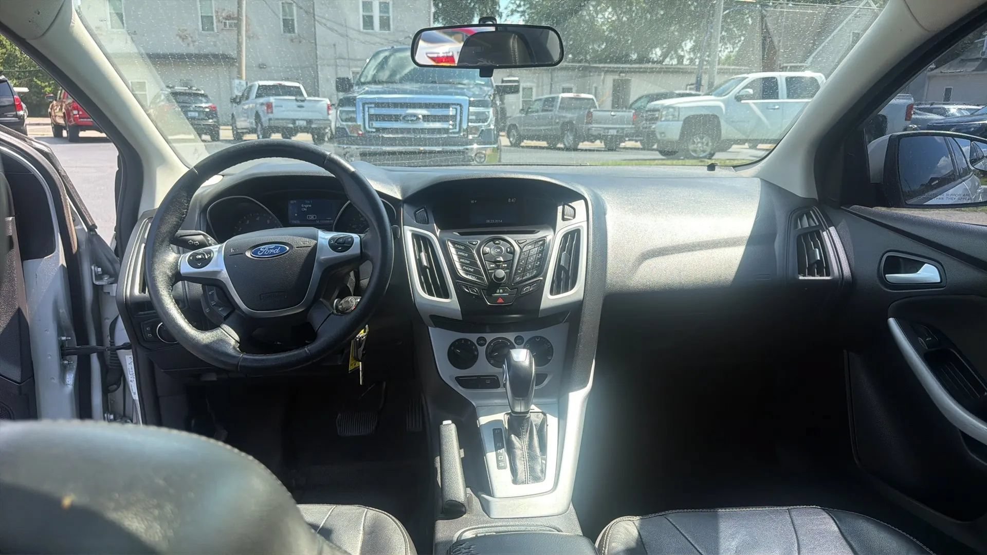 Used 2014 Ford Focus SE w/ Equipment Group 201A FWD image 12