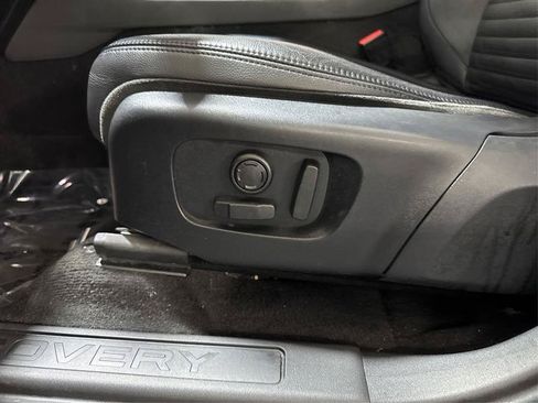 Used 2020 Land Rover Discovery Sport S AWD/4WD image 18