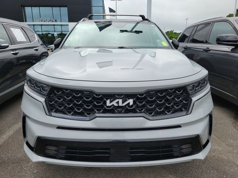 Used 2022 Kia Sorento SX FWD image 2
