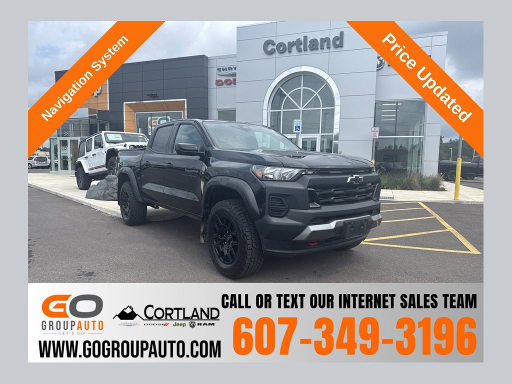 Used 2024 Chevrolet Colorado Trail Boss w/ Technology Package AWD/4WD image 1