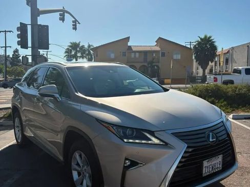 Used 2017 Lexus RX 350 FWD w/ Premium Package image 2